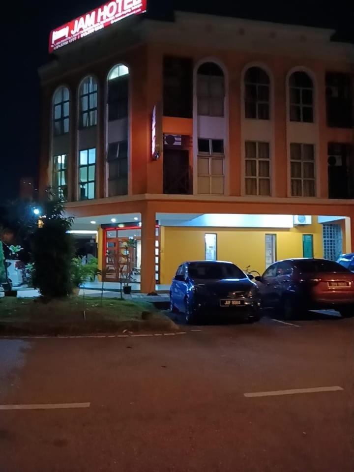 Jam Hotel Kota Warisan Sepang @ Erl Salak Tinggi, Klia 1-2 & F1 Buitenkant foto