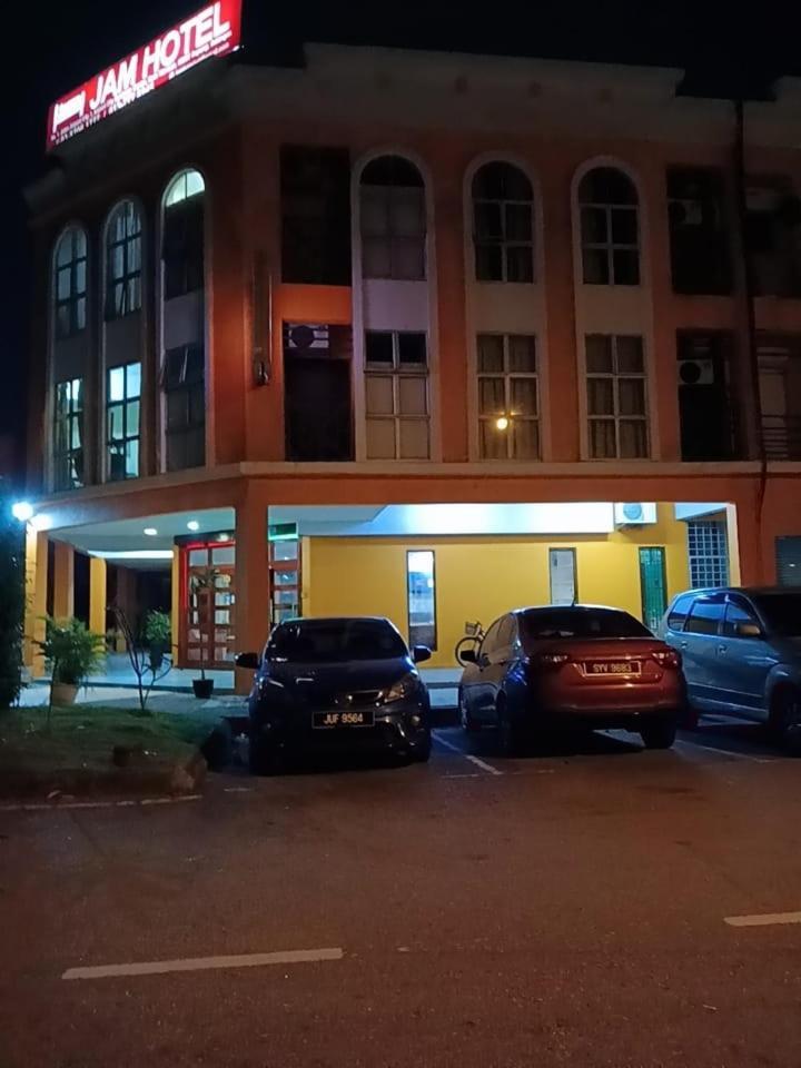 Jam Hotel Kota Warisan Sepang @ Erl Salak Tinggi, Klia 1-2 & F1 Buitenkant foto