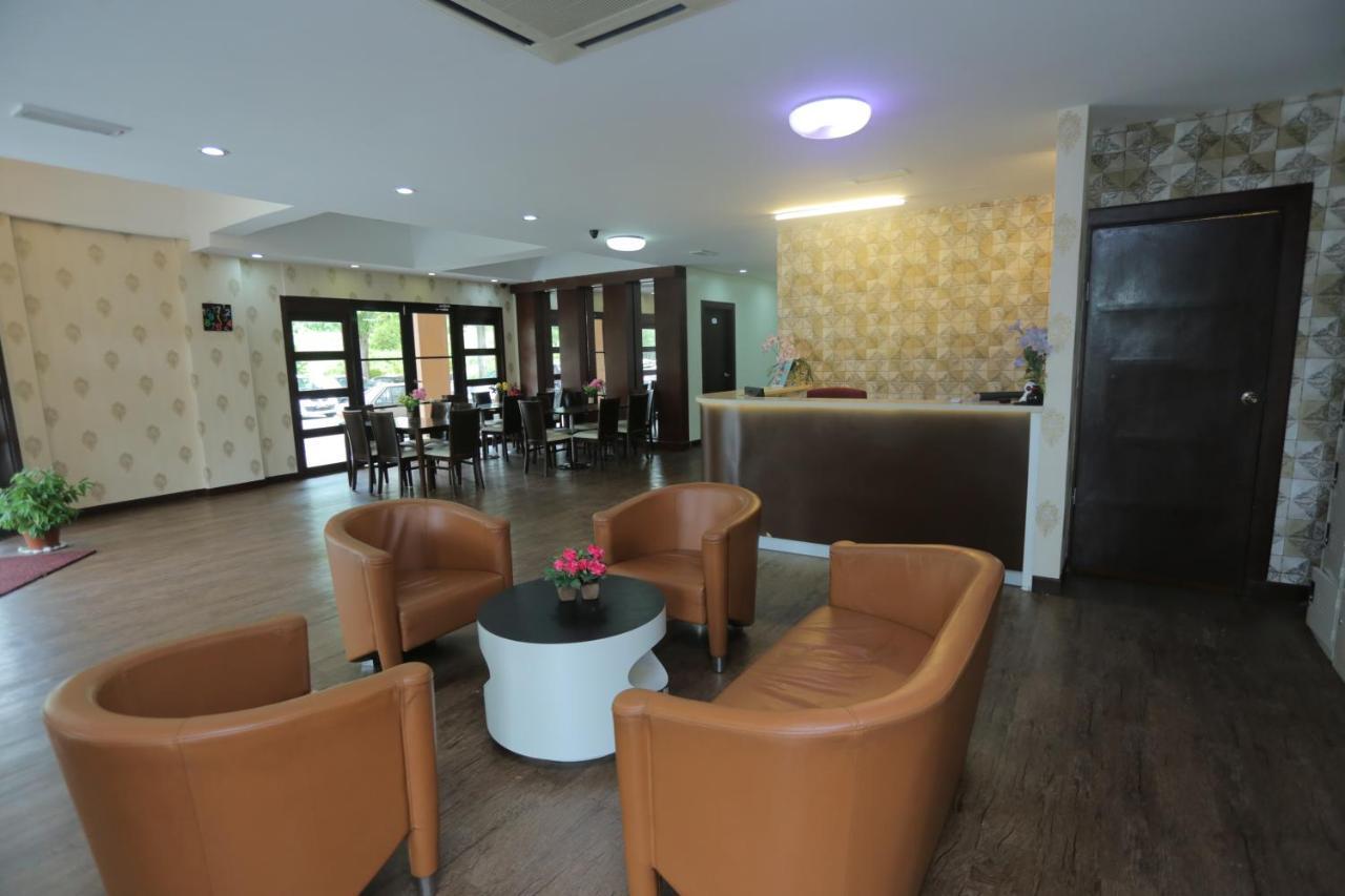 Jam Hotel Kota Warisan Sepang @ Erl Salak Tinggi, Klia 1-2 & F1 Buitenkant foto